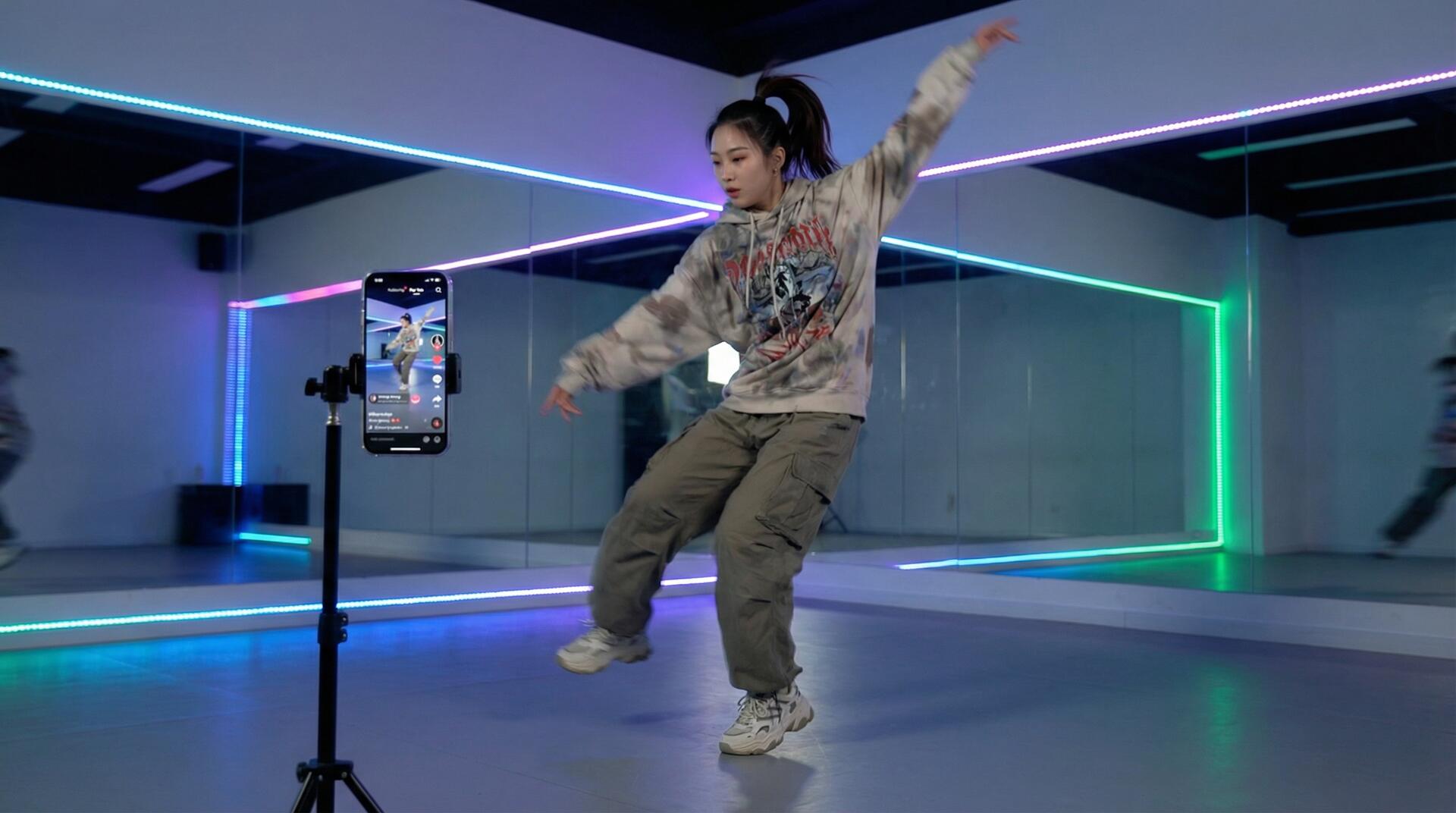 蜜桃视频舞蹈视频